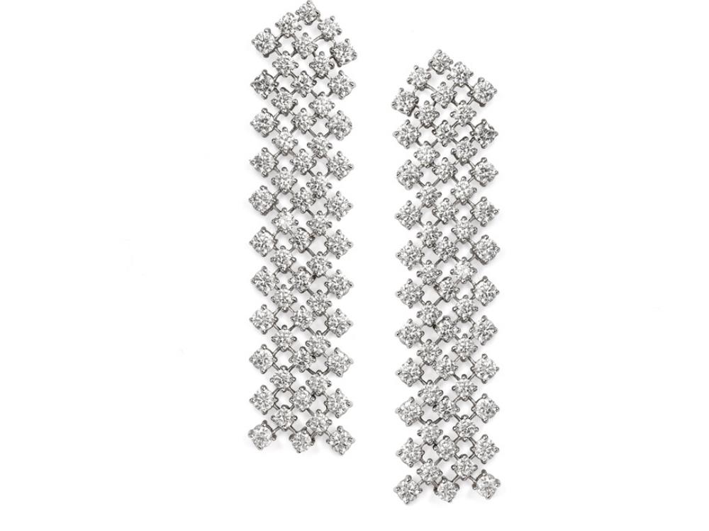 Aretes flecha de oro blanco con 112 diamantes (3,30 ct)