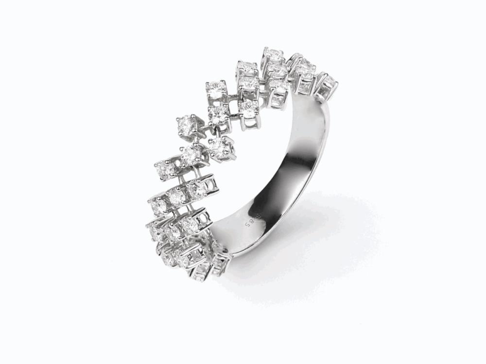 Anillo de oro blanco con 31 diamantes (0,78 ct) – flecha, motivo de rombos